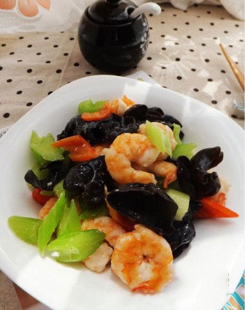 Tôm nấm cần tây