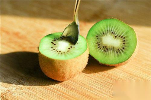 Bệnh tiểu đường nên ăn kiwi như thế nào